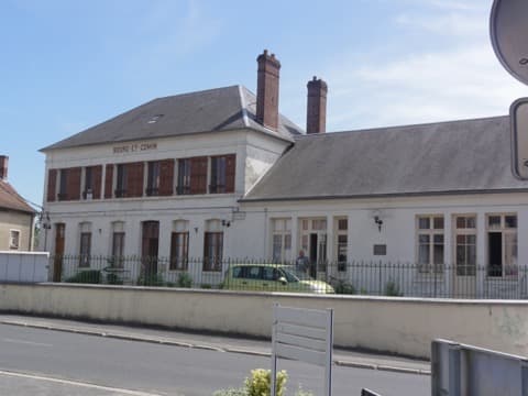 Élagueur Bourg-et-Comin