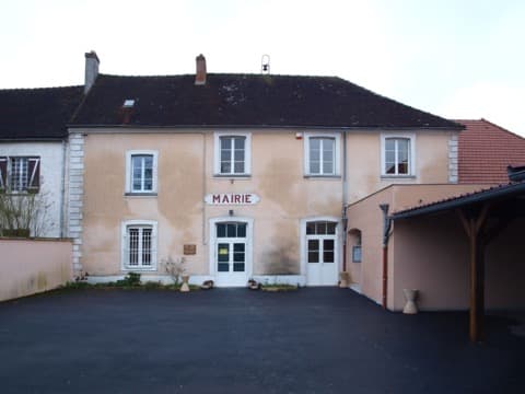 Élagueur Dhuys et Morin-en-Brie