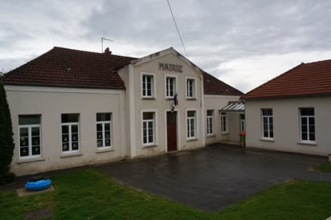 Élagueur Monthurel