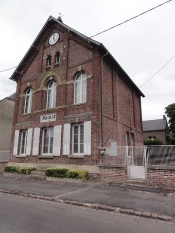 Élagueur Toulis-et-Attencourt